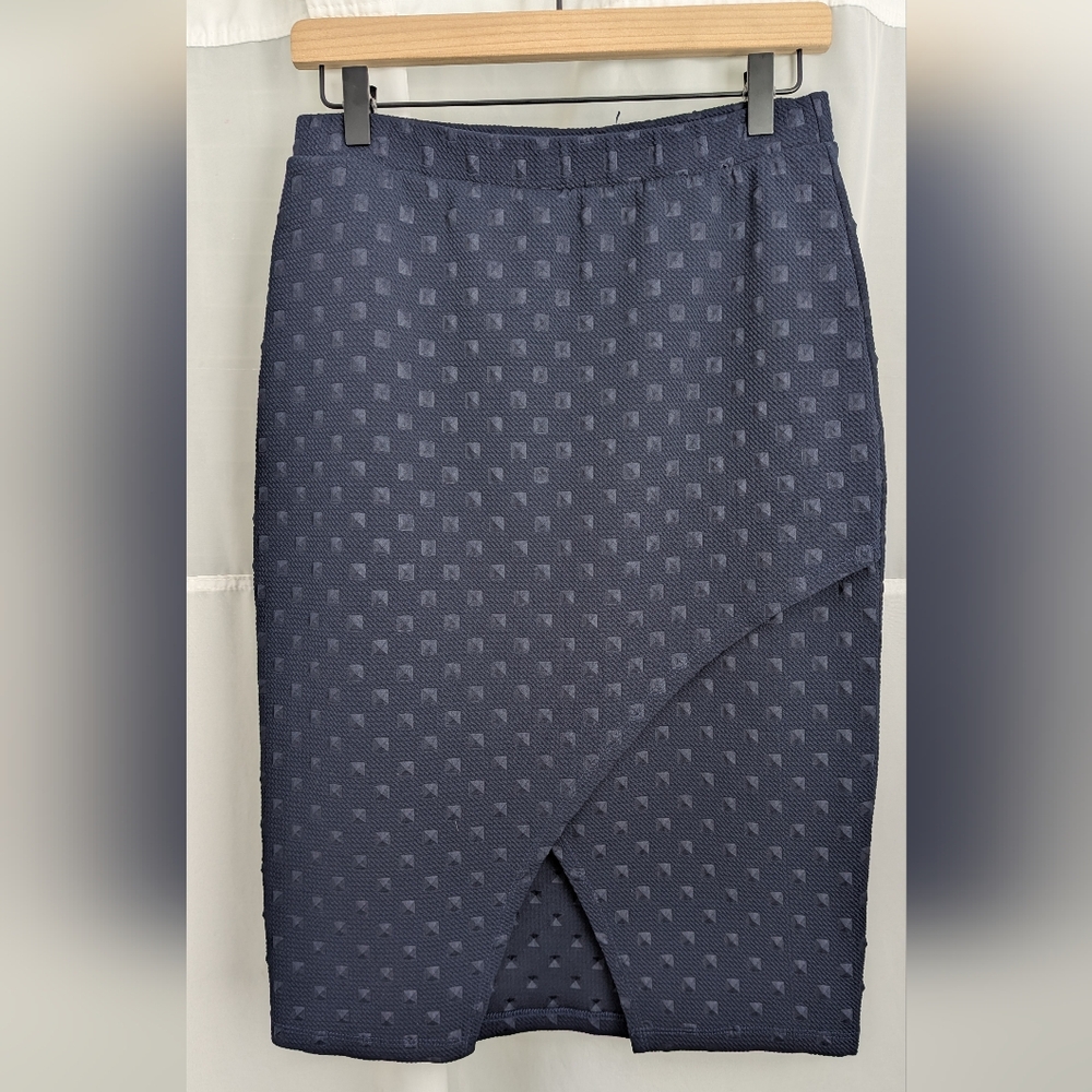 Le Lis Textured Dark Blue Pencil Skirt L